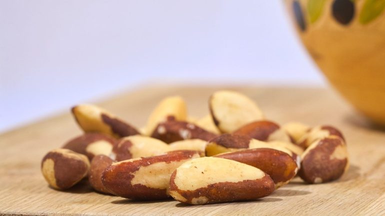 selenium, vegan selenium, Brazil nut, selenium sources